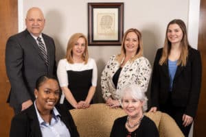 The Greenberg & Associates Team. Back row: Dr. Byron Greenberg, Jenny Krimm, Lindsey Stryker, Ryleigh Donkle. Front Row: Dr. Shana JohnFinn, Dr. Glenice Burchard